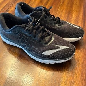 Brooks Pure Flow 5 Athletic Shoes Running Sneakers Women Size 9.5 Black White